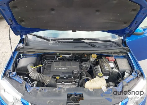 2020 Chevrolet Sonic Fwd Ls z USA, uszkodzony, nr VIN 1G1JB5SB7L4100239